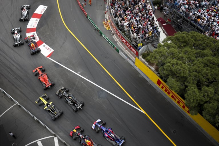 Lewis Hamilton wint spannende Grote Prijs van Monaco, Max Verstappen vecht lang voor zege maar wordt uiteindelijk pas vierde