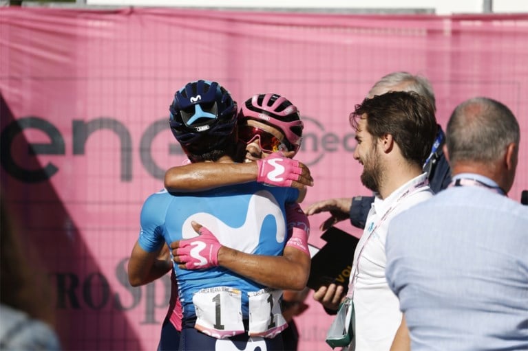Roze trui Carapaz neemt flinke optie op eindzege, Bilbao snelt naar winst in laatste bergrit van de Giro