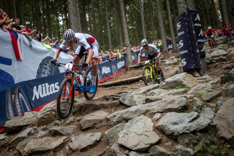 Mathieu van der Poel rijdt WK op de weg en olympisch testevent in Tokio