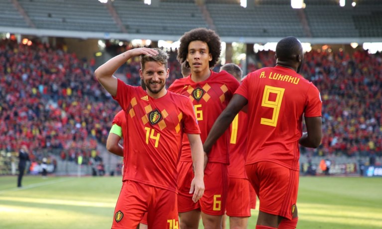 Een lucratieve transfer naar China of de woestijn voor Dries Mertens? Liever niet, vindt Kat Kerkhofs: “Het kan ook veel kapotmaken”