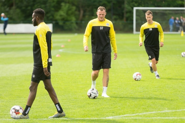 Ze weten nog niet waar ze zullen spelen maar Lokeren hervat nu al de trainingen, met Lorenzo Staelens als assistent