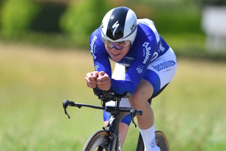 Tim Wellens wint tijdrit in Baloise Belgium Tour, Remco Evenepoel blijft leider: “In koninginnenrit moet het gebeuren”