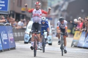 REACTIES. Victor Campenaerts tevreden met eerste zege in wegkoers, maar Remco Evenepoel is grote winnaar: “Waande me in een speeltuin”