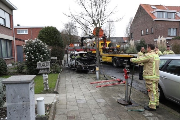 Zes jongemannen en minderjarige opgepakt voor reeks brandstichtingen in Antwerpse drugsoorlog