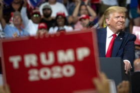Trump trapt campagne voor tweede ambtstermijn af in Florida: “Keep America Great”