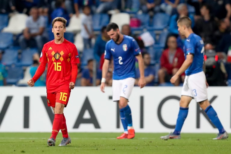 Jonge Duivels verliezen ook van gastland Italië en verlaten EK U21 met 0 op 9 ondanks heerlijke goal Yari Verschaeren