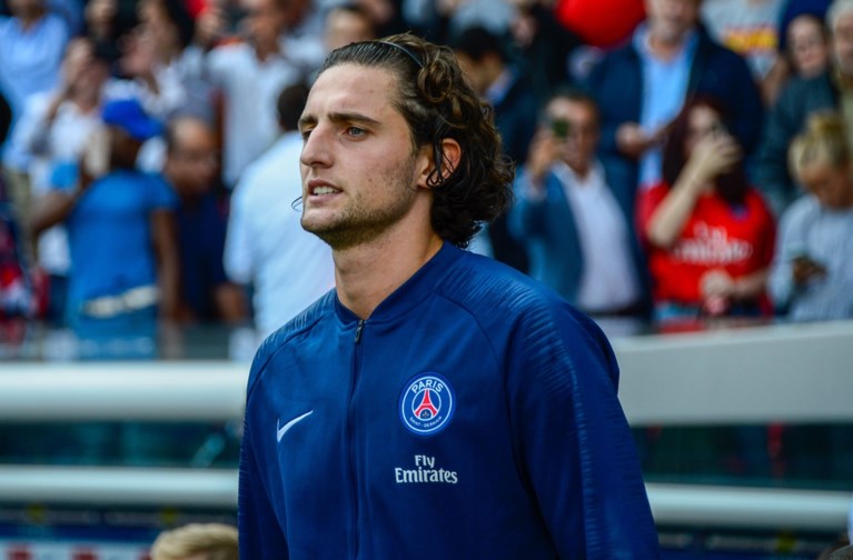 TRANSFERGERUCHTEN. AC Milan gaat voor Rode Duivel, transferitis bij Inter en heeft Matthijs De Ligt zijn keuze gemaakt?