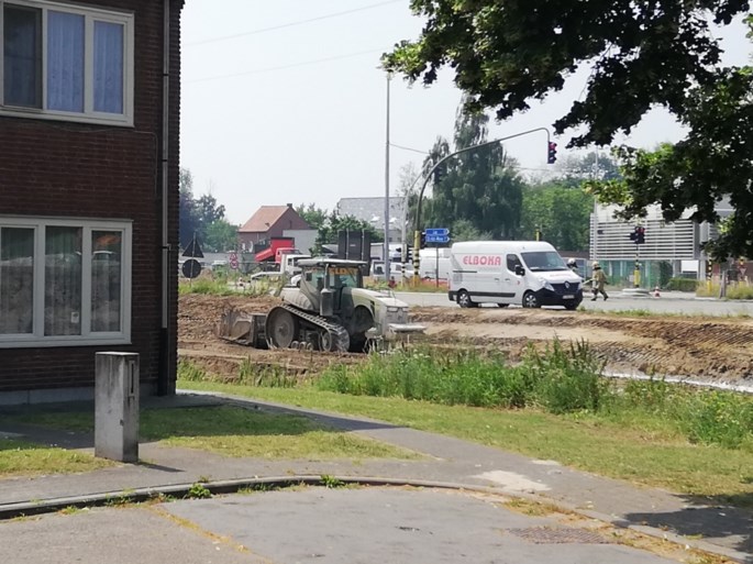 Kruispunt R6 urenlang afgesloten door gaslek