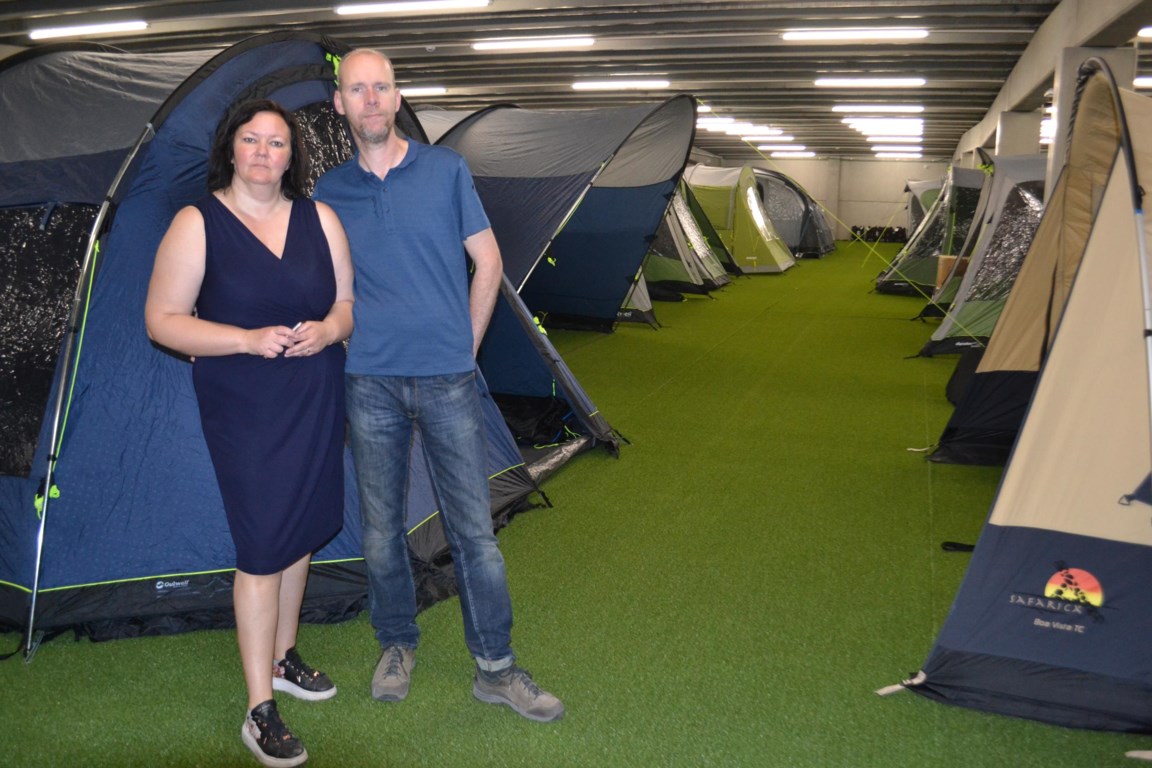 kampeerwinkel van het land strijkt in Evergem Het Nieuwsblad Mobile