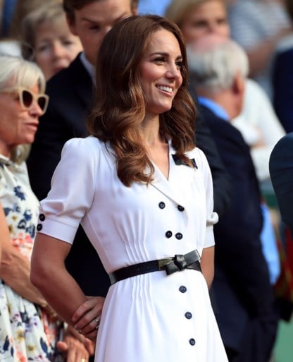 Kate Middleton straalt in het wit op Wimbledon