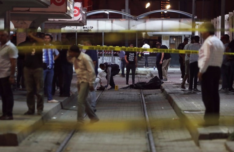 Gezochte terrorist blaast zichzelf op bij poging tot arrestatie in Tunis