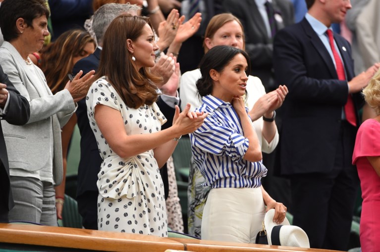 Kate Middleton straalt in het wit op Wimbledon