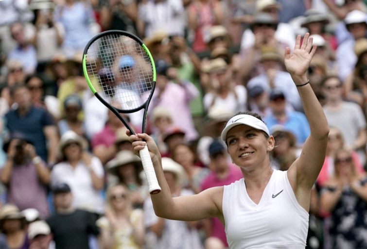 Serena Williams plaatst zich probleemloos voor vrouwenfinale op Wimbledon, daarin treft ze Simona Halep