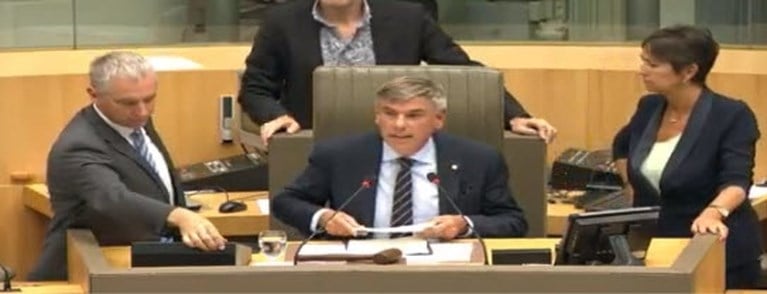 Wilfried Vandaele benoemd tot voorzitter van Vlaams Parlement tijdens uitzonderlijke zitting