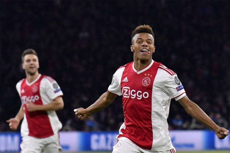 Marc Overmars geeft update over transfermercato Ajax: “Transfer De Ligt nog niet helemaal rond”