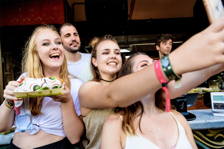 Dimitri Vegas & Like Mike broeden op eigen restaurantketen: “Zelfs onze kookvuren laten overvliegen”