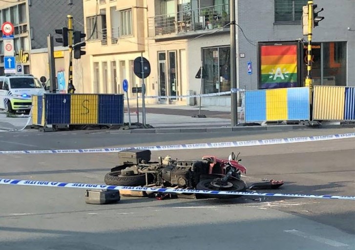 Motorrijder (60) in levensgevaar na ongeval met vluchtmisdrijf