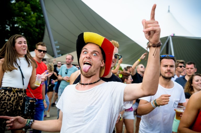 Zwart-geel-rode ‘madness’: Belgen vieren nationale feestdag op Tomorrowland