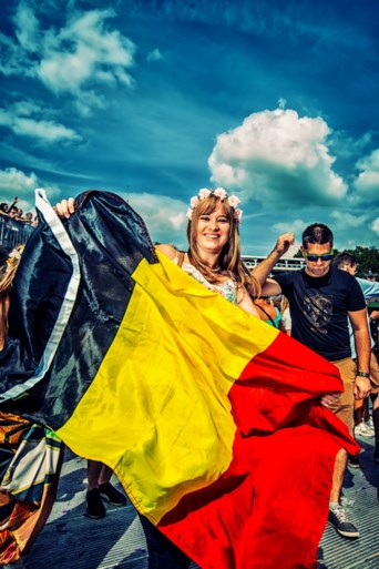 Zwart-geel-rode ‘madness’: Belgen vieren nationale feestdag op Tomorrowland