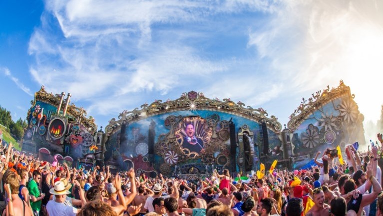 15 jaar Tomorrowland: van een podium dat een 10-jarige kon bedenken tot buitenaardse kunstwerken