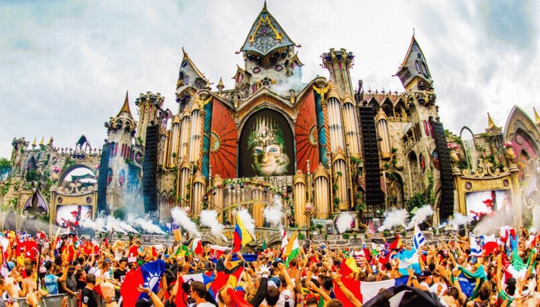 15 jaar Tomorrowland: van een podium dat een 10-jarige kon bedenken tot buitenaardse kunstwerken