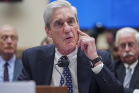 Mueller: “Trump is niet vrijgepleit in Rusland-onderzoek”, president triomfeert toch