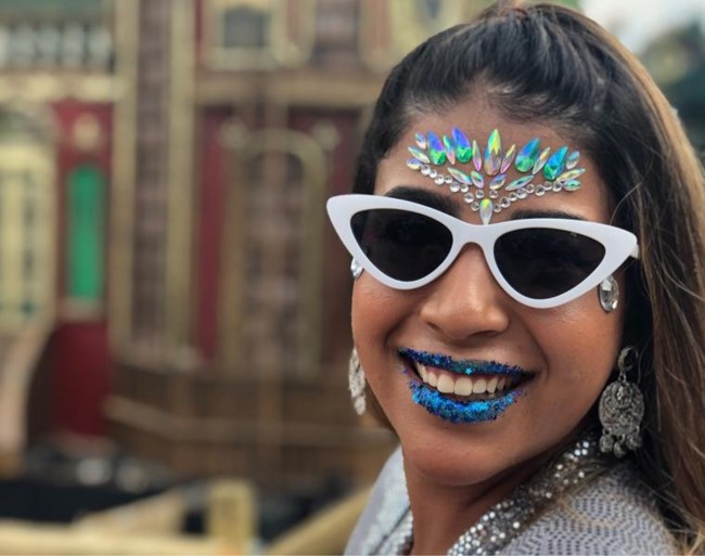 Acht leuke looks voor op Tomorrowland, maar hoe blijft je make-up zitten in deze hitte?