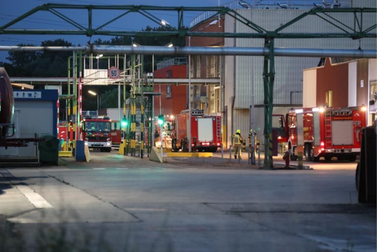 Incident bij olieverwerkend bedrijf in Ranst: brandweer massaal ter plaatse
