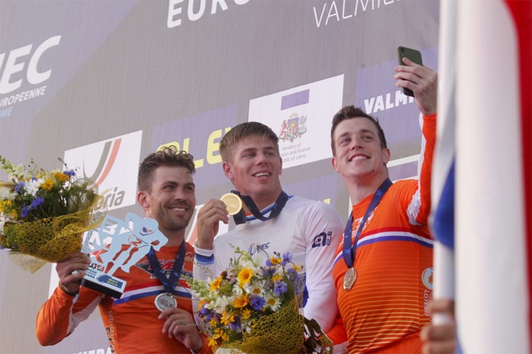 WK BMX. Nederlander Van Gendt en Amerikaanse Willoughby pakken titel in Heusden-Zolder