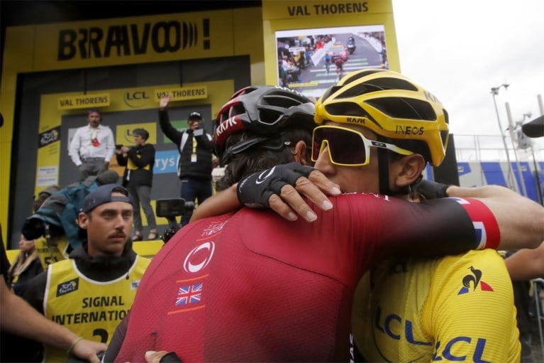REACTIES. Aanstaand Tourwinnaar Egan Bernal dolgelukkig: “Hier droom je als kind van”, Laurens De Plus looft Steven Kruijswijk