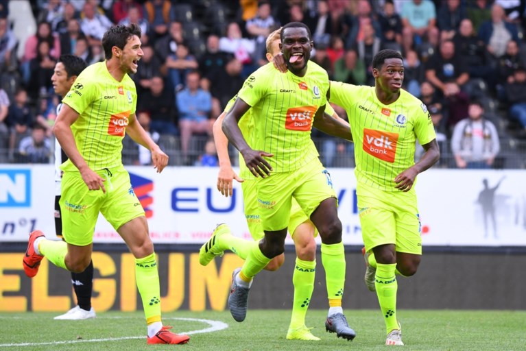 Late gelijkmaker van Charleroi verpest feestje van AA-Gent debutant Ngadeu