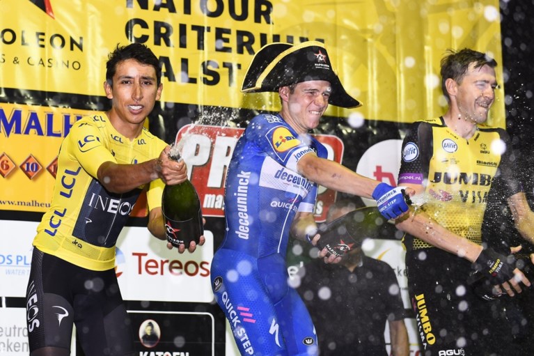 Evenepoel kaapt zege weg voor gele trui Bernal in Aalst: “Misschien verhuizen of andere trainingen om ooit gele trui te pakken”