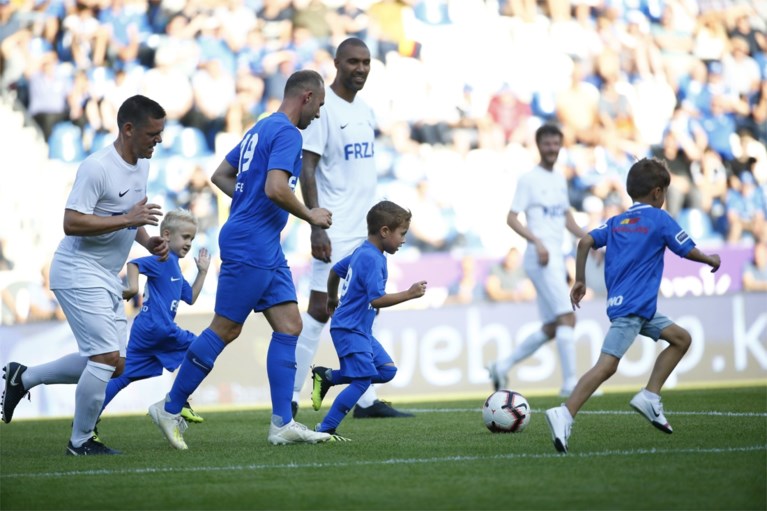 IN BEELD. Kippenvelmomenten tijdens afscheidswedstrijd van Thomas Buffel, met bekende namen en zijn zoontjes