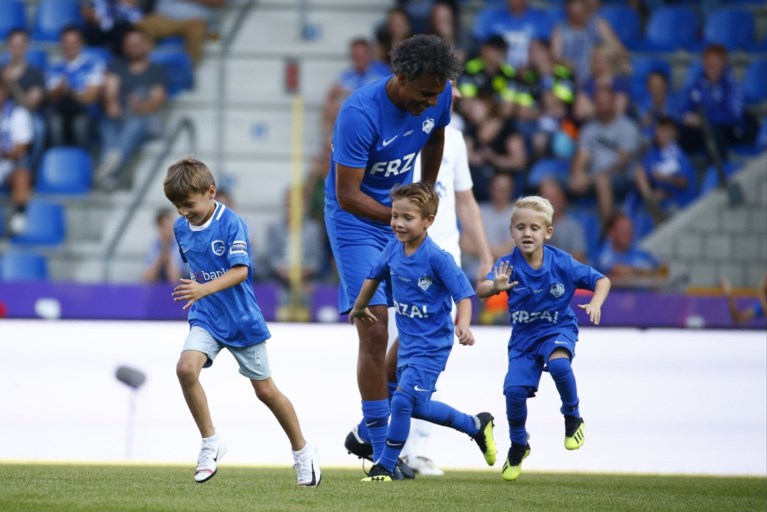 IN BEELD. Kippenvelmomenten tijdens afscheidswedstrijd van Thomas Buffel, met bekende namen en zijn zoontjes
