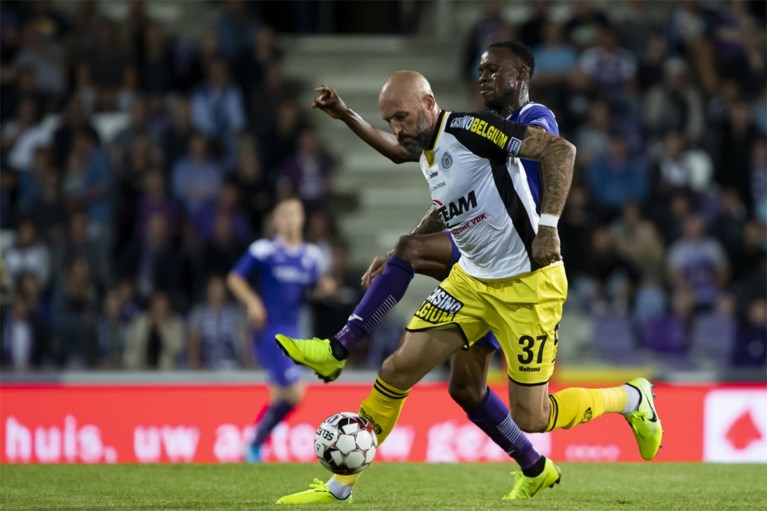 Ingestudeerd nummertje helpt Beerschot langs Lokeren in openingsmatch 1B