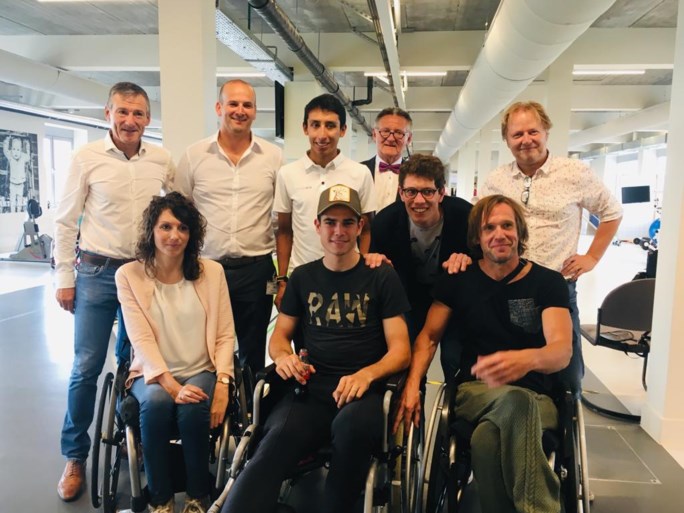 Van Aert, Bernal en Broeckx bezoeken To Walk Again: “Toen de chirurg zei dat ik in Frankrijk niet op de juiste manier was geopereerd, was ik toch angstig”