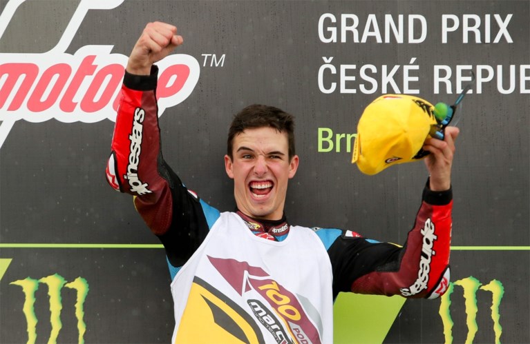 Marc Marquez boekt zesde zege van het seizoen in MotoGP, broer Alex domineert Moto2 in Tsjechië