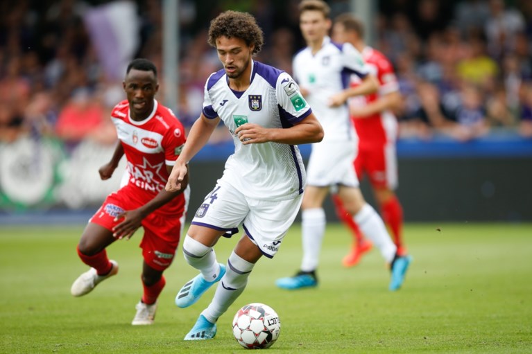 Vertimmerd Anderlecht kan ook niet winnen van Moeskroen en blijft achter met één op zes
