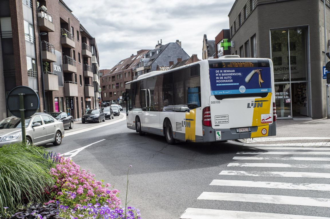 overeenkomst wijs terugtrekken Vanaf 1 september verandert De Lijn dienstregeling bussen naar nieuw AZ  Delta (Roeselare) | Het Nieuwsblad Mobile