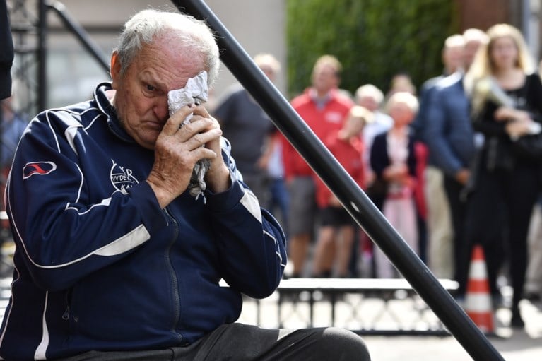 FOTO. Wielerwereld neemt afscheid van Bjorg Lambrecht
