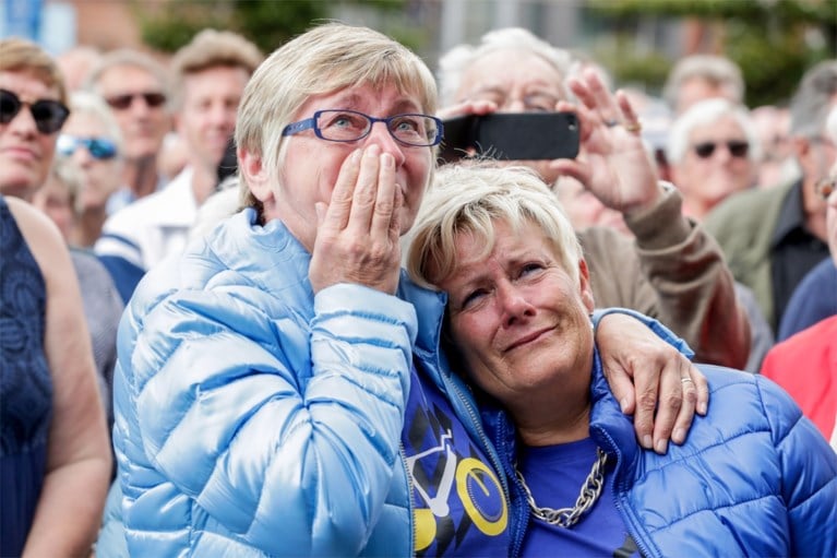 FOTO. Wielerwereld neemt afscheid van Bjorg Lambrecht