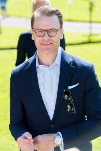 ROYALS. Prins Harry en Meghan “even gescheiden”. En er komt een mooi eerbetoon aan prinses Diana