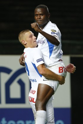 Racing Genk herpakt zich na 0 op 6 met vlotte zege bij Waasland-Beveren, Samatta scoort er drie