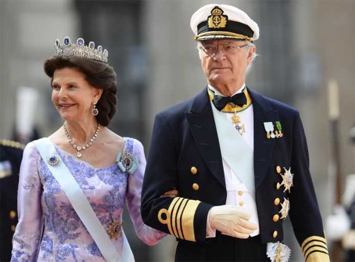 ROYALS. Nieuw hondje voor prinses Athena, pizzabakker kan ogen niet geloven als hij bestuurders van ferrari ziet