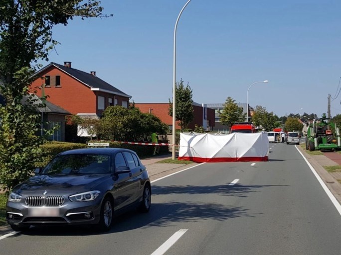 Motorrijder (63) komt om het leven bij verkeerd inhaalmanoeuvre