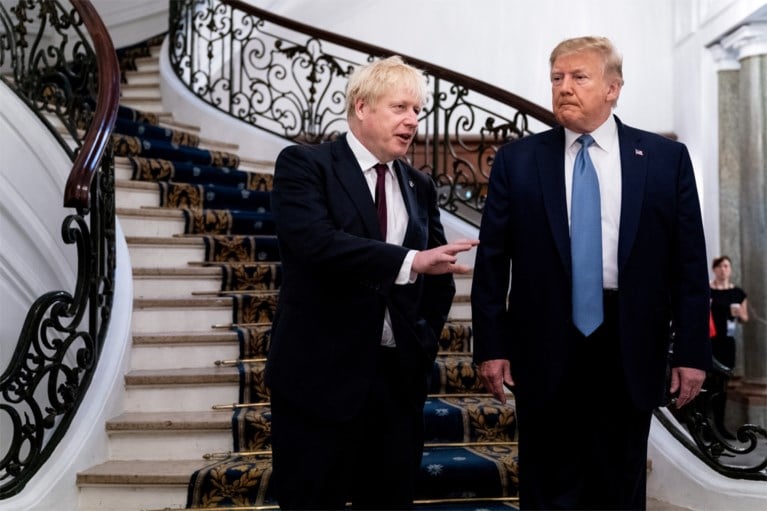 Donald Trump en Boris Johnson ontmoeten elkaar tijdens hartelijk werkontbijt: “Hij is de geknipte man voor de Brexit”