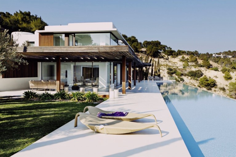 In deze villa van 117.000 euro voor een week vierden Meghan Markle, prins Harry en Archie haar 38ste verjaardag