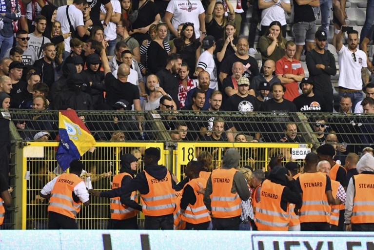 Episch duel, maar geen poules voor Antwerp: met negen man ten onder na dom rood Lamkel Zé