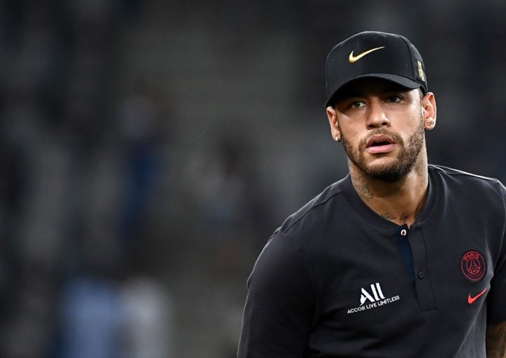 TRANSFERGERUCHTEN. Tijd dringt voor Neymar, Napoli haalt nieuwe spits en wat met Mauro Icardi?