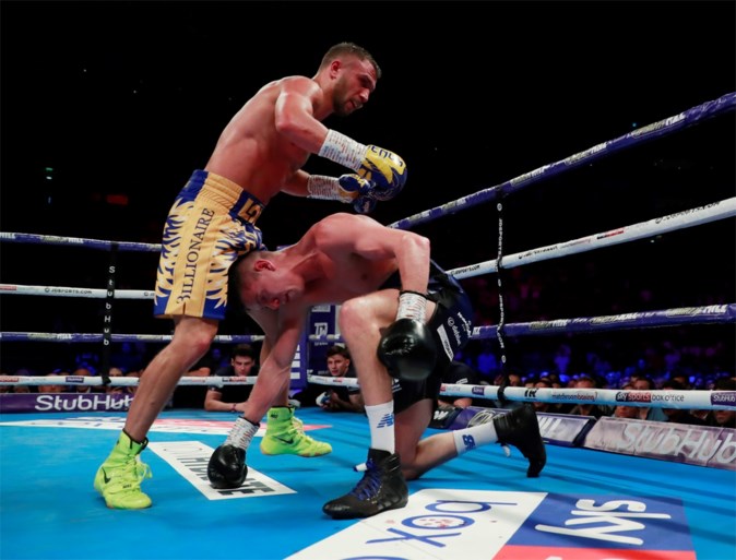 Vasyl Lomachenko verovert WBC-titel bij lichtgewichten